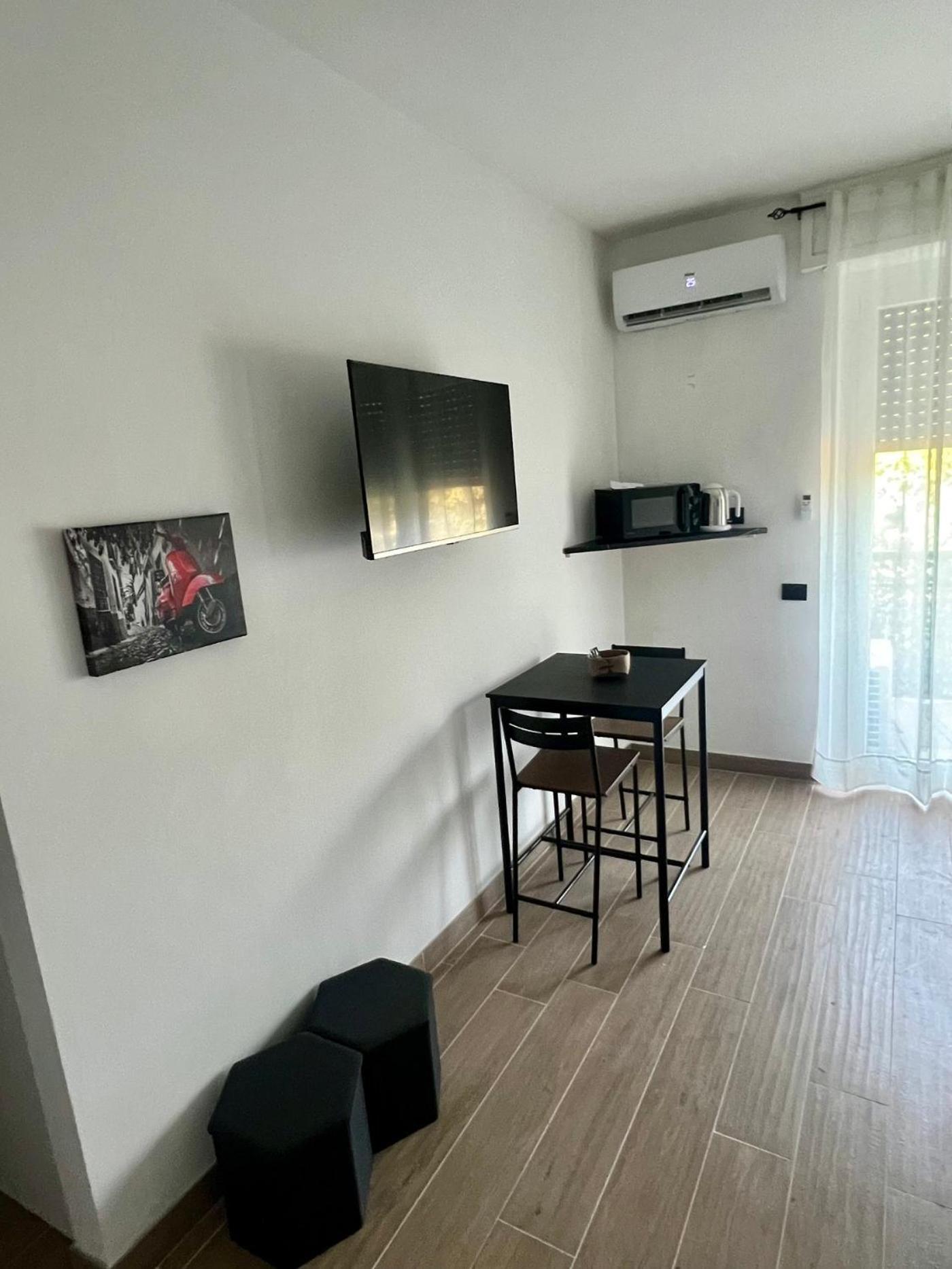Moderno Ed Elegante Loft Con Balcone Apartamento Milão Exterior foto